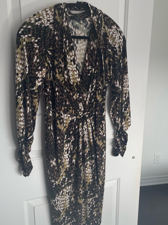 Laundry By Shelli Segal Dresses & Skirts - Laundry By Shelli Segal Olive, Brown & White Print Wrap Dress